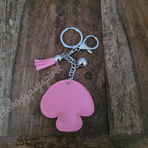 🍄Mushroom Crystal Rhinestone Keychain Bag Charm With Pink Tassel - Picture 8 of 11